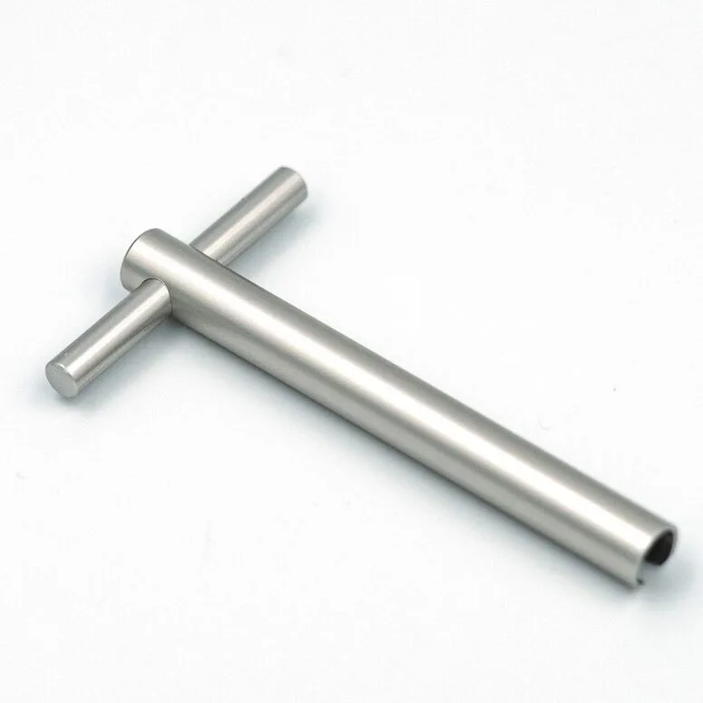 Tubenschlüssel - gross - silber