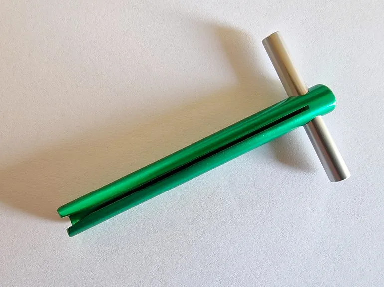 Tubenschlüssel - gross - grün